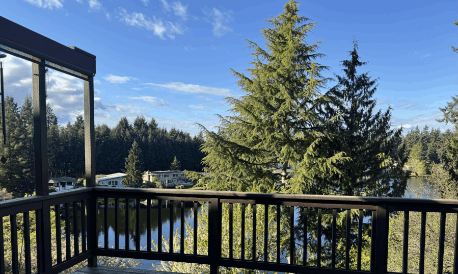Deck on Twin Lakes Federal Way Washington