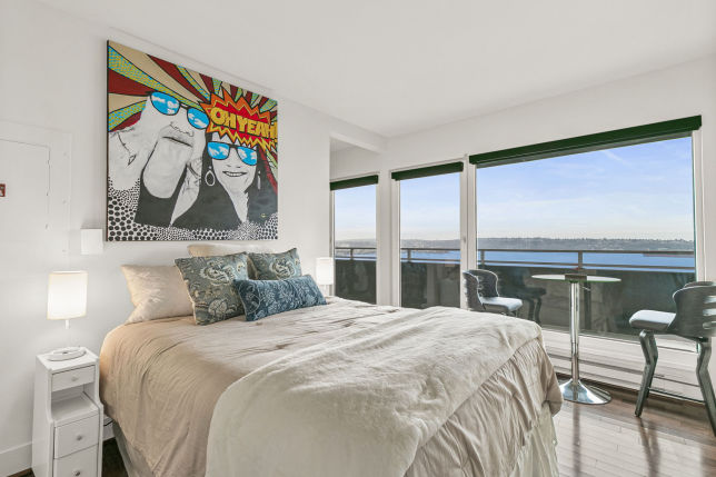 Premium Seattle waterfront condo rental with Elliott Bay views